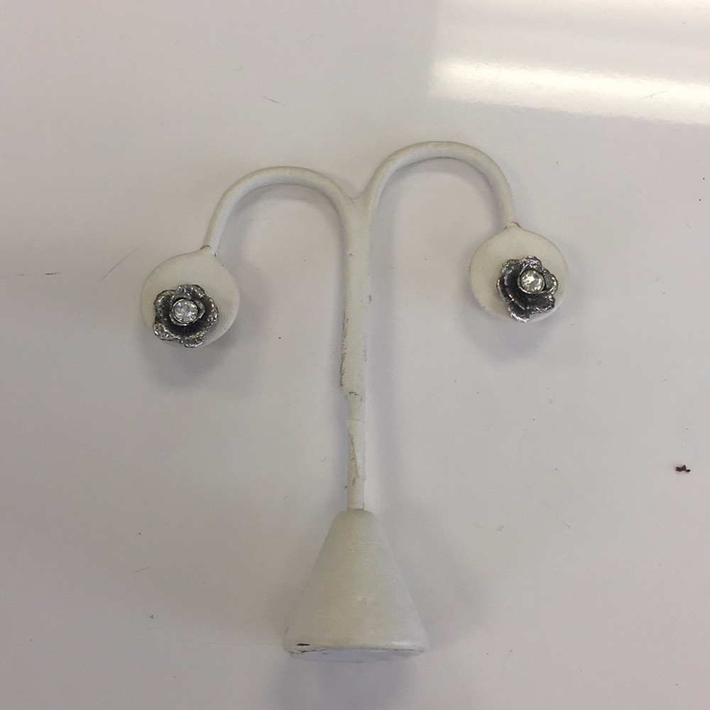 Flower earrings stud